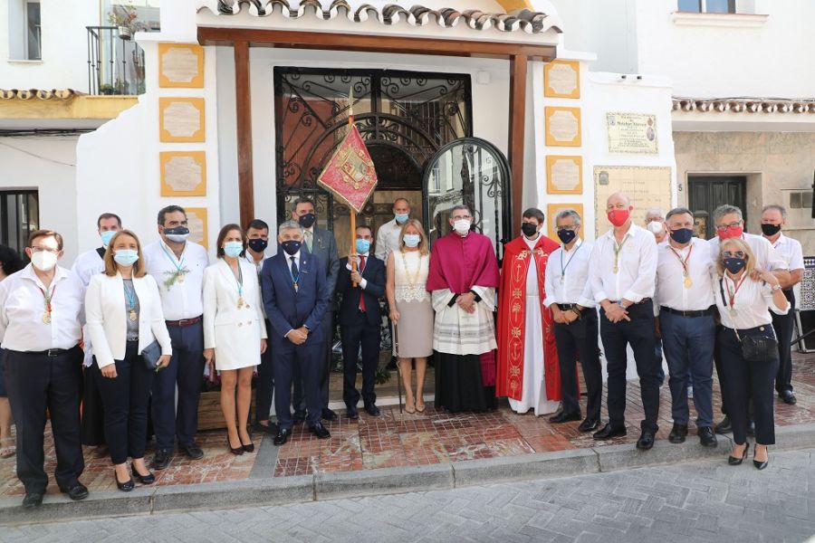 La tradicional procesión cívico-religiosa a la Cruz del Humilladero y una solemne misa protagonizan el Día del Santo Patrón San Bernabé