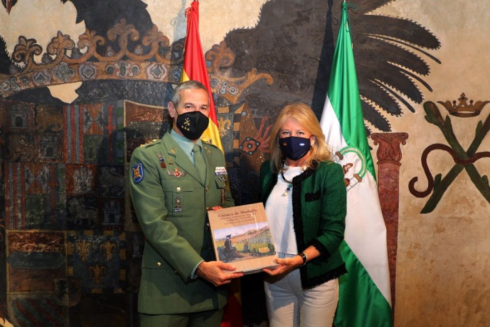 La alcaldesa destaca el vínculo de la Legión con Marbella durante la recepción al nuevo coronel del Tercio Alejandro Farnesio 4º de Ronda