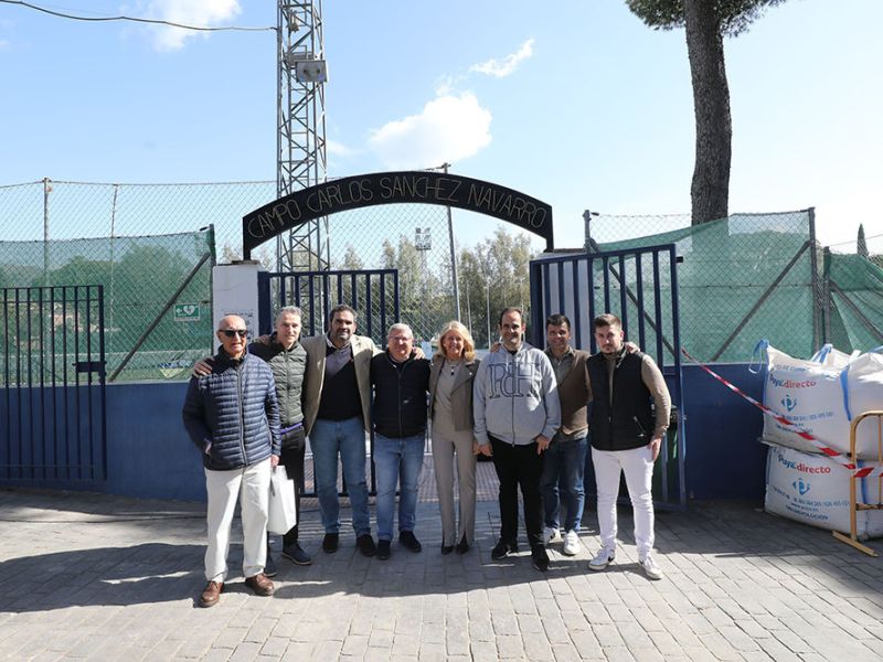 El Ayuntamiento realiza mejoras de iluminación y la creación de una nueva sala de usos múltiples en el campo de fútbol del Vigil de Quiñones