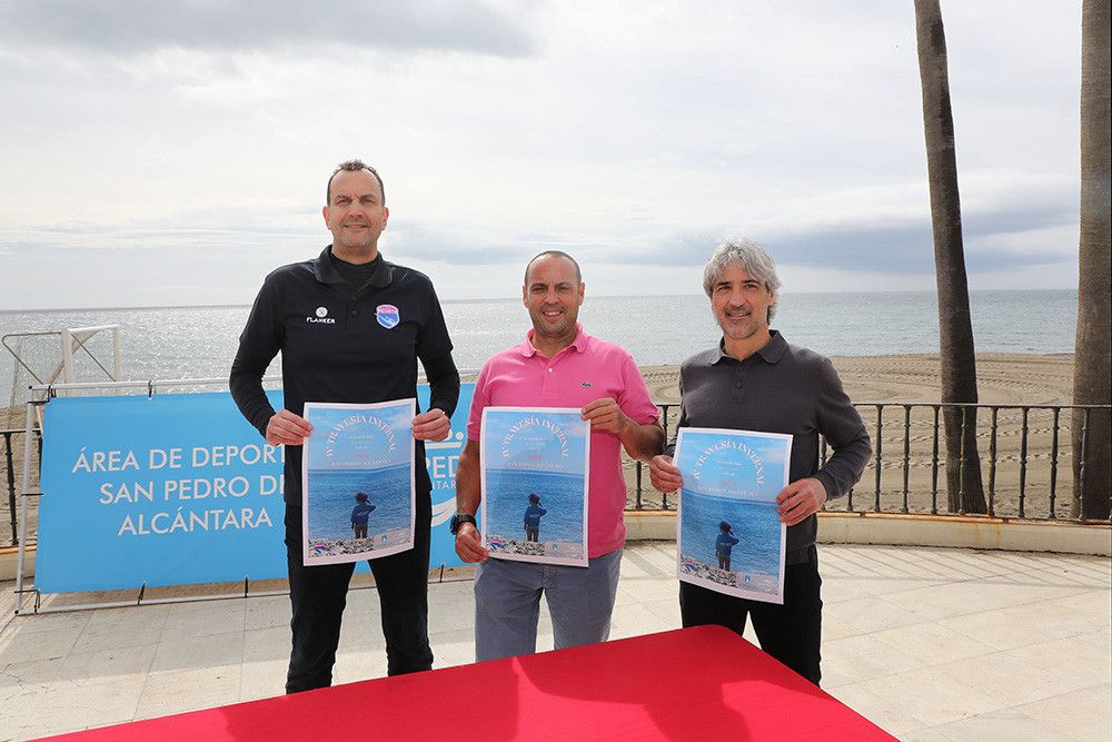 El Ayuntamiento organiza la cuarta edición de la Travesía a Nado Invernal, que se celebrará el 19 de marzo en la playa sampedreña de La Salida