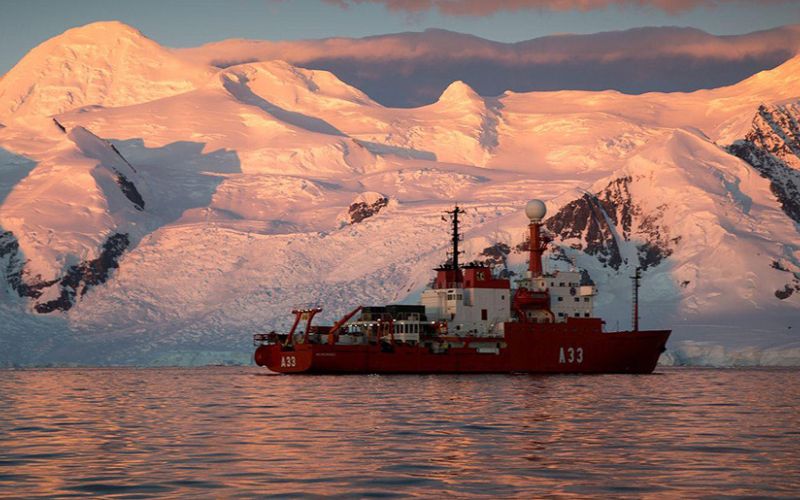 El buque Hespérides llega a Cartagena tras la XXXVI Campaña de Investigación Antártica Española