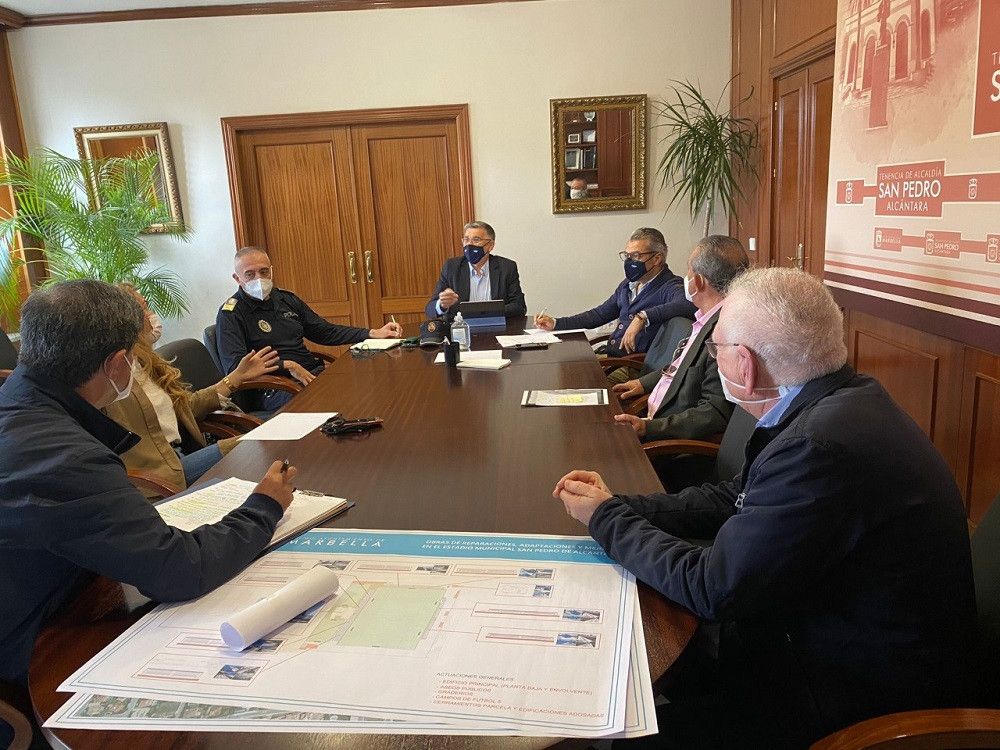 La Tenencia de Alcaldía de San Pedro Alcántara impulsará un plan de reordenación del tráfico en el Polígono Industrial tras la puesta en funcionamiento de 322 nuevas plazas de aparcamiento