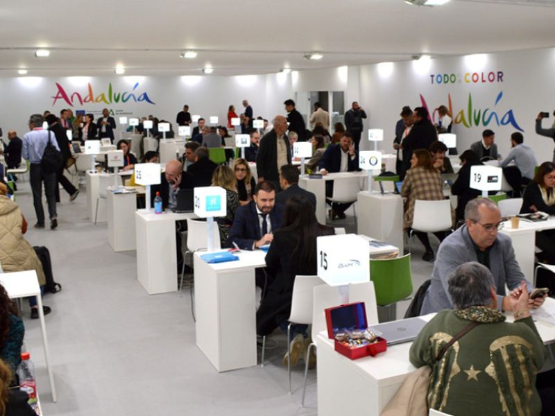 El pabellón de Andalucía en Fitur recibe en las jornadas profesionales más de 98.000 visitas