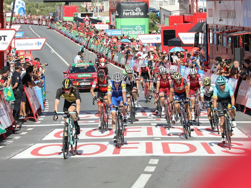 El paso de la Vuelta Ciclista a España por Madrid obligará a cortar varias carreteras de la zona de la sierra este fin de semana