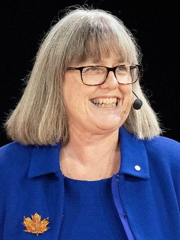 La Nobel de Física Donna Strickland recibe la Medalla de Oro del CSIC