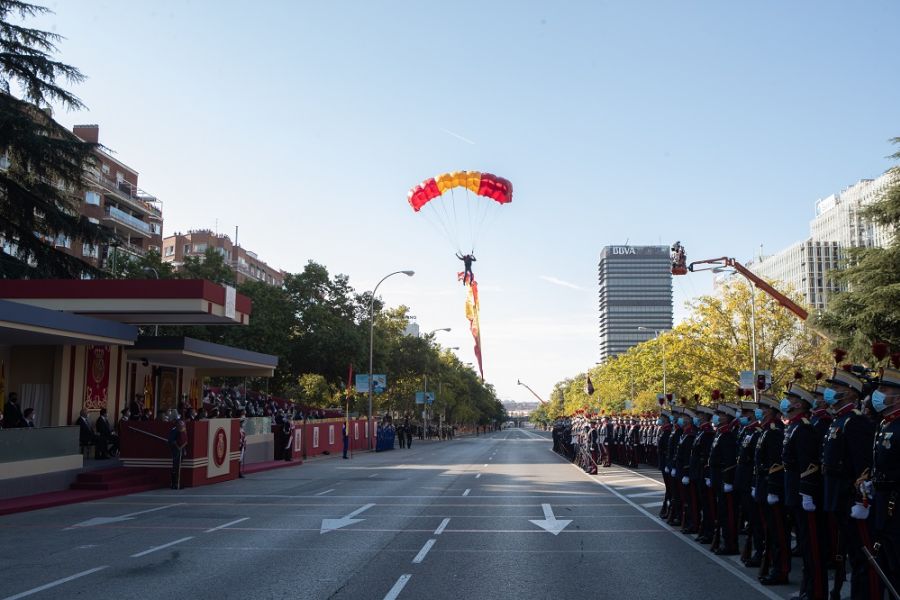 Los reyes presiden el desfile por el Día de la Fiesta Nacional