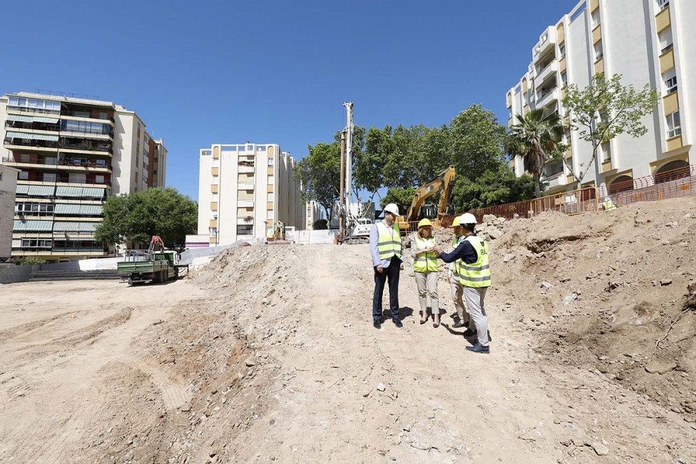 El aparcamiento de calle Doha, que dotará a la Divina Pastora de más de 160 plazas de estacionamiento, abrirá en primavera de 2023 bajo gestión municipal