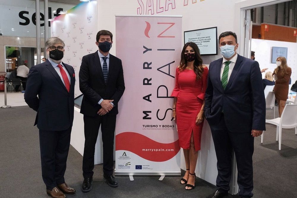 Una empresa de Torremolinos presenta en Fitur el primer portal de España de "turismo nupcial"