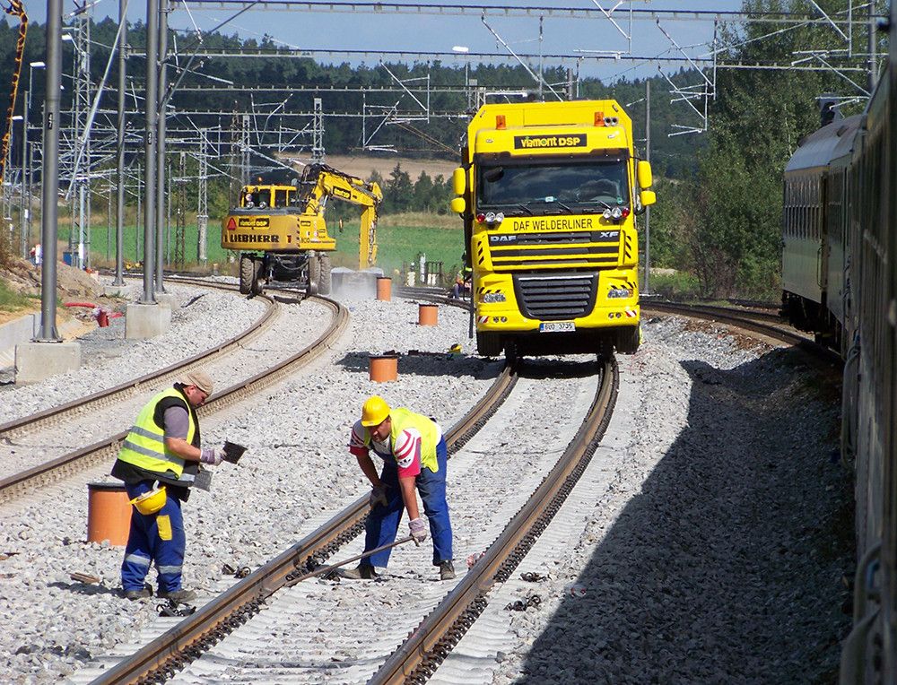 Firmado el convenio para la conexión del Tren de la Bahía de Cádiz con la Red Ferroviaria de Interés General