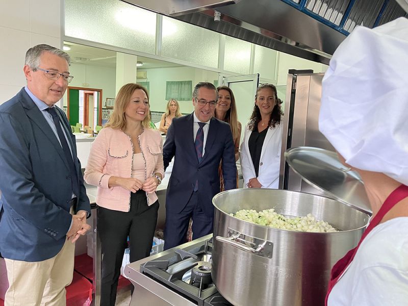 La Junta impulsa 10 nuevos comedores con cocina propia en colegios de Málaga