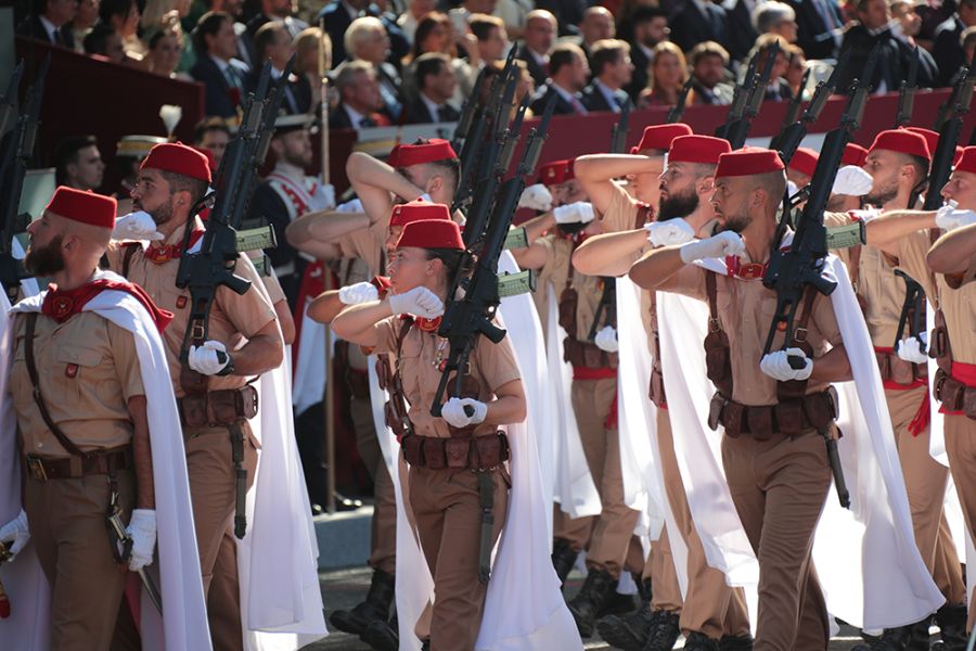 Los reyes, acompañados de la princesa de Asturias, presiden los actos por el Día de la Fiesta Nacional