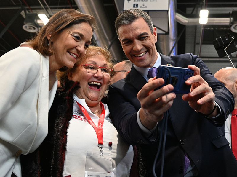 El presidente del Gobierno augura que 2023 será "el año del gran impulso" del turismo, que volverá a cifras récord en llegadas y gasto