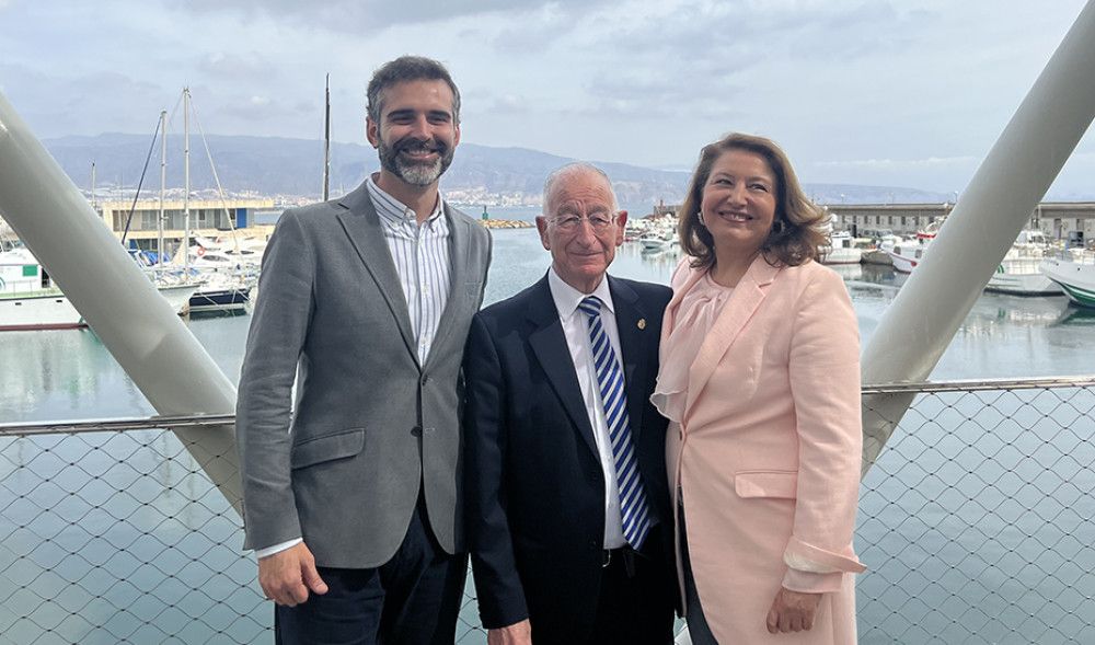 Inaugurada la nueva lonja del puerto pesquero de Roquetas de Mar, con una inversión de 3 millones