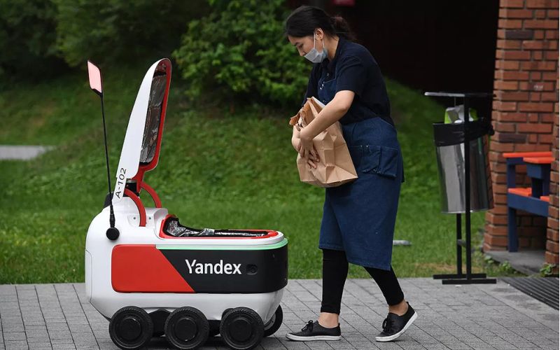 Robots repartidores de comida de Moscú van a la "huelga"