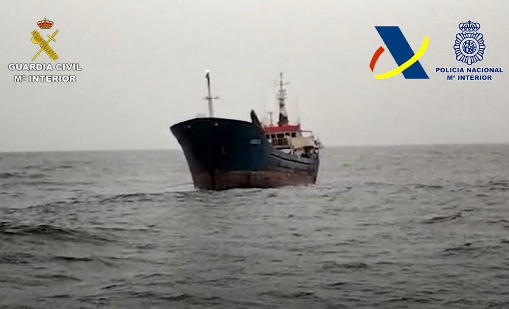 Interceptado un buque cargado con 8.400 kilogramos de hachís en aguas de África Occidental