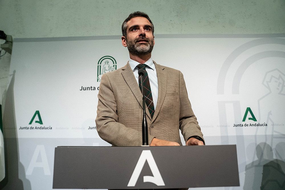 La Junta de Andalucía asegura que ahorra 184 millones en su factura de la luz gracias a su contrato centralizado 100% renovable