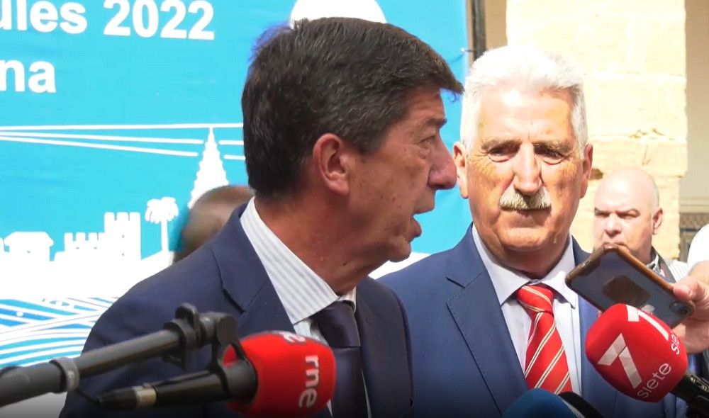 El litoral andaluz lucirá esta temporada de verano 145 Banderas Azules en sus playas y puertos