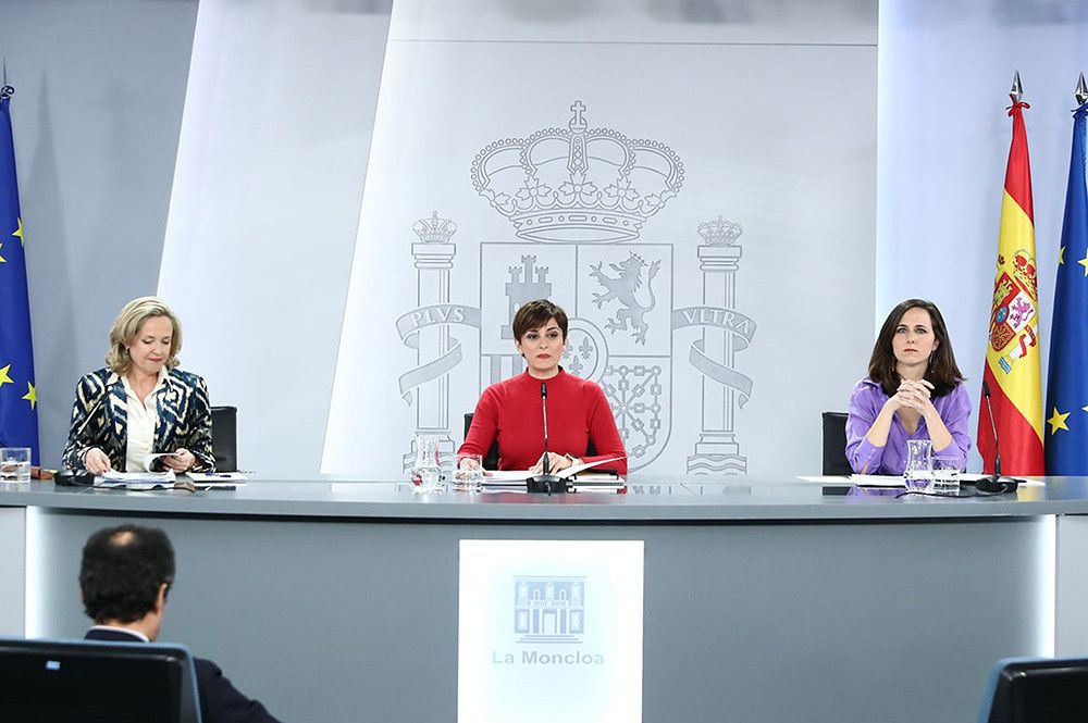 El Gobierno continúa con la polémica sobre el aborto y aprueba un acuerdo para requerir de incompetencia a la Junta de Castilla y León