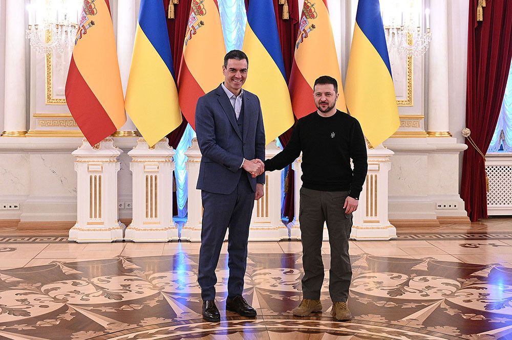 Pedro Sánchez viaja a Kiev en el primer aniversario de la invasión rusa y traslada a Zelenski el apoyo de la sociedad española