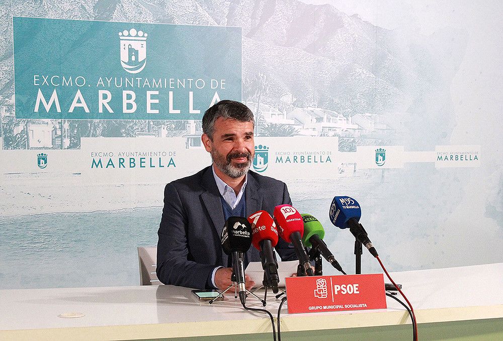 El PSOE exige a Ángeles Muñoz que pida perdón a los vecinos que se sienten "abochornados" ante la investigación en el Senado