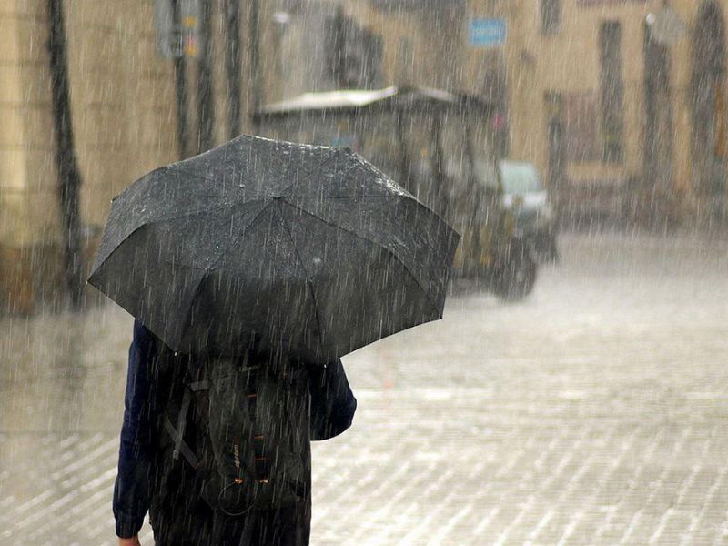Protección Civil y Emergencias amplía a Madrid su alerta por lluvias intensas y tormentas para hoy domingo