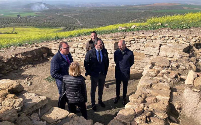 El enclave arqueológico de Ategua ofrecerá visitas guiadas especializadas a partir de este verano