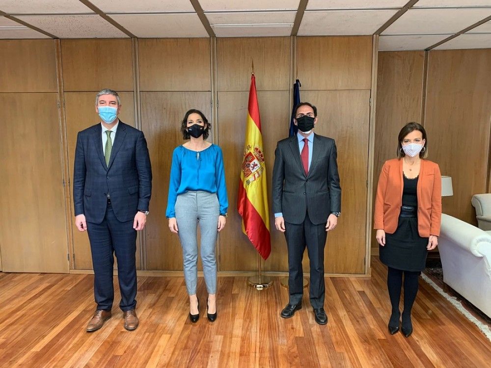 Fitur será la primera gran experiencia de movilidad internacional segura, promete el Gobierno