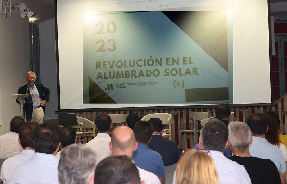 La Diputación organiza una jornada sobre el uso de la energía solar para el alumbrado público