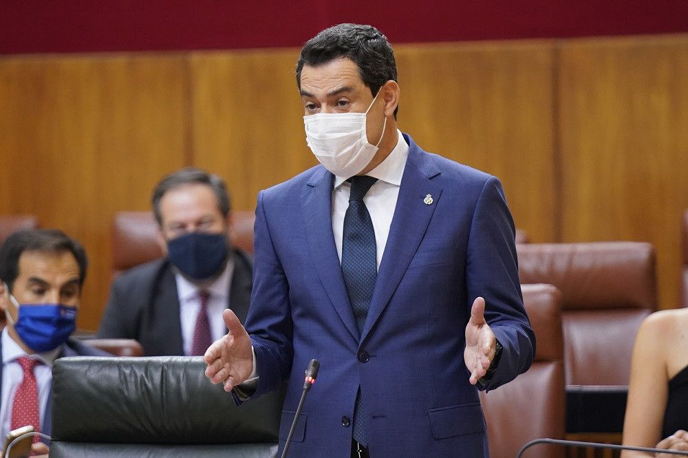 El presidente andaluz anuncia la vacunación a partir de los 16 años la próxima semana y a partir de 12 años en agosto