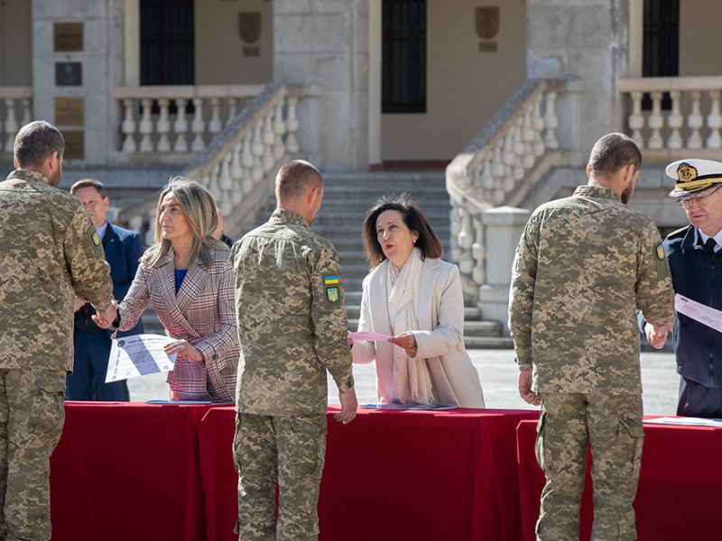 Acto de despedida del tercer Curso de Formación Básica de militares ucranianos en Toledo