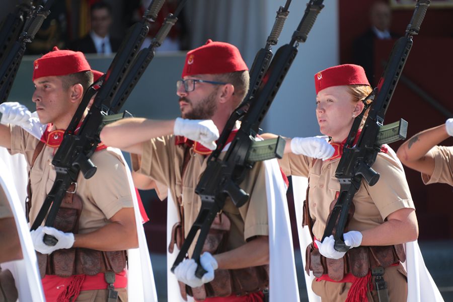 Los reyes, acompañados de la princesa de Asturias, presiden los actos por el Día de la Fiesta Nacional