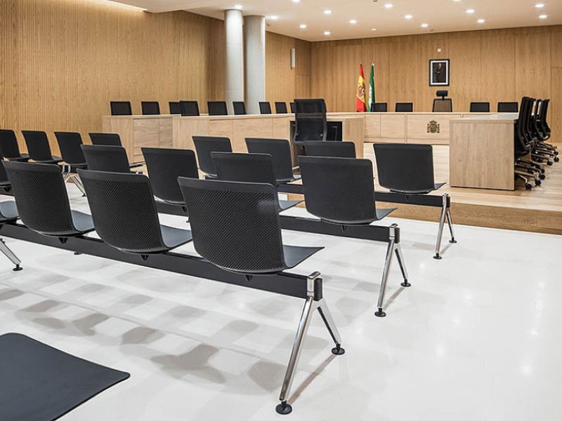 La Audiencia de Navarra rechaza rebajar la pena de 15 años a uno de los cinco condenados por la violación de "la manada"