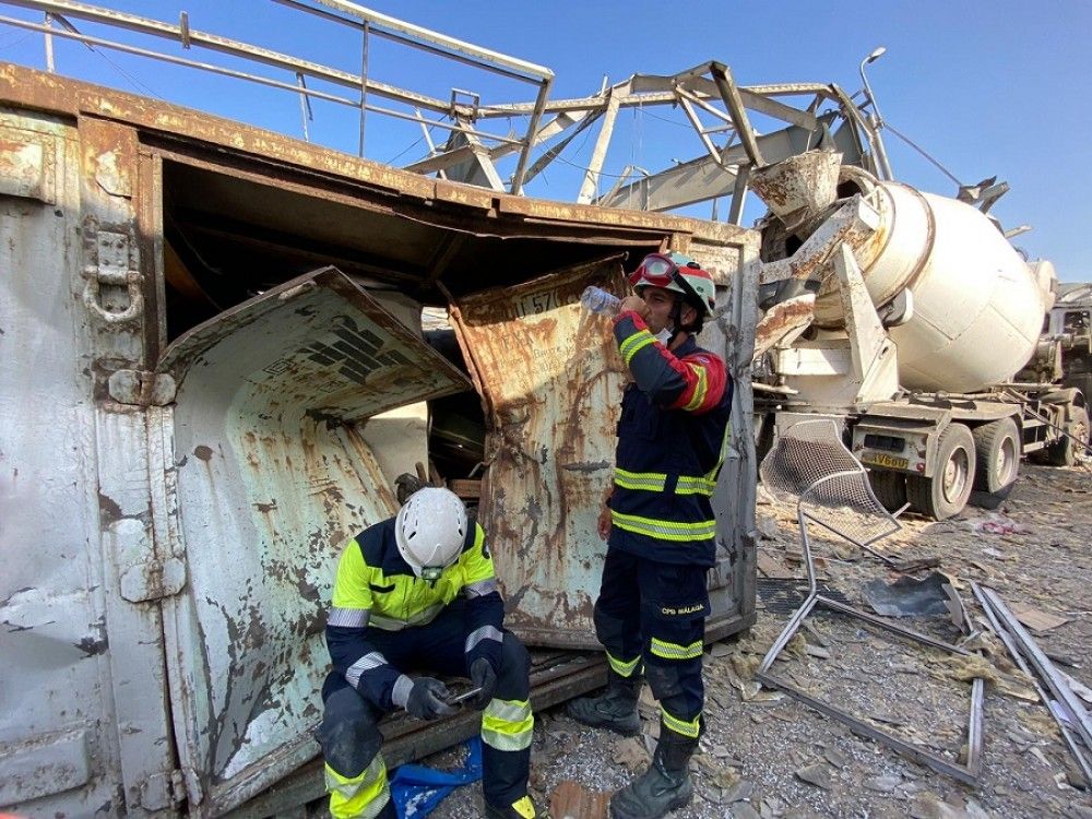 Los bomberos malagueños están ya participando en labores de rescate y localización de supervivientes en Beirut