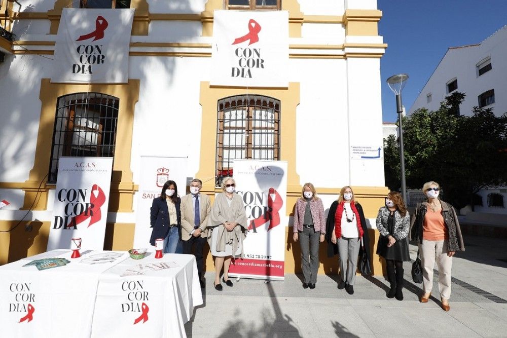 La alcaldesa reconoce la labor de la asociación Concordia Antisida en el Día Mundial de la lucha contra la enfermedad