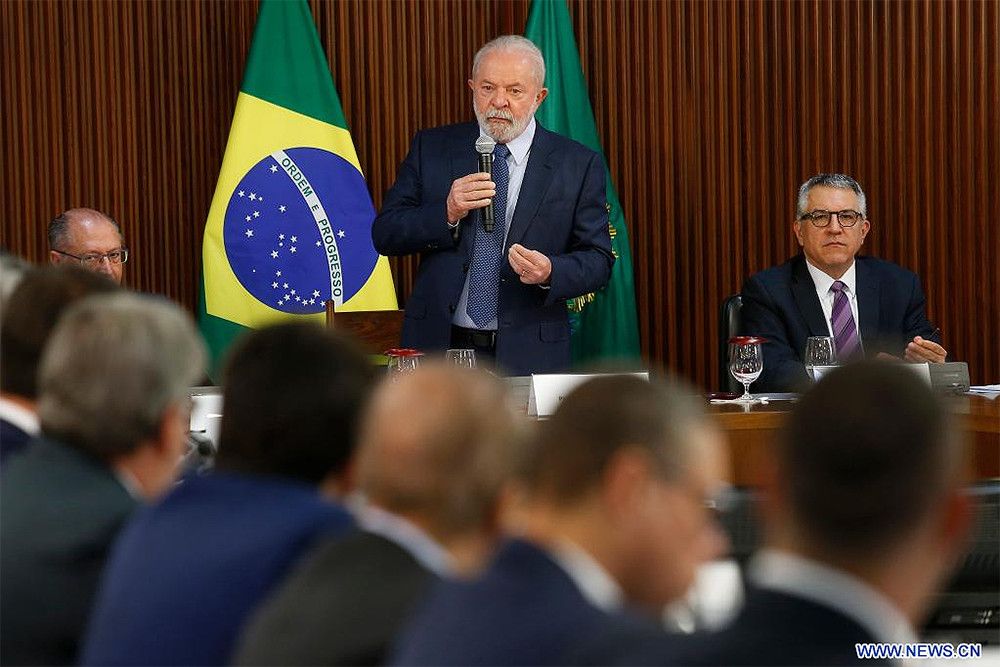 El presidente de Brasil advierte a los gobernadores del país que "la diseminación del odio se acabó"