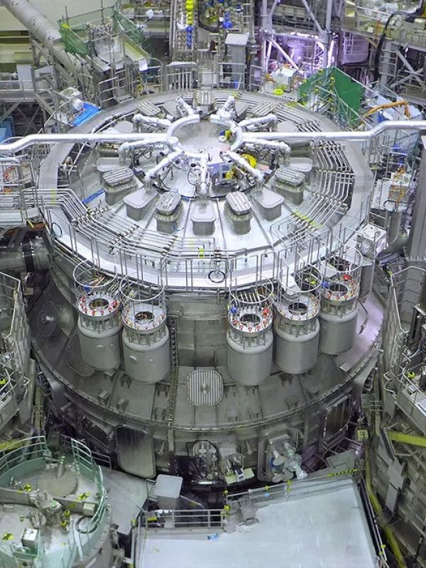 Entra en servicio en Japón el mayor reactor de fusión nuclear tipo Tokamak del mundo