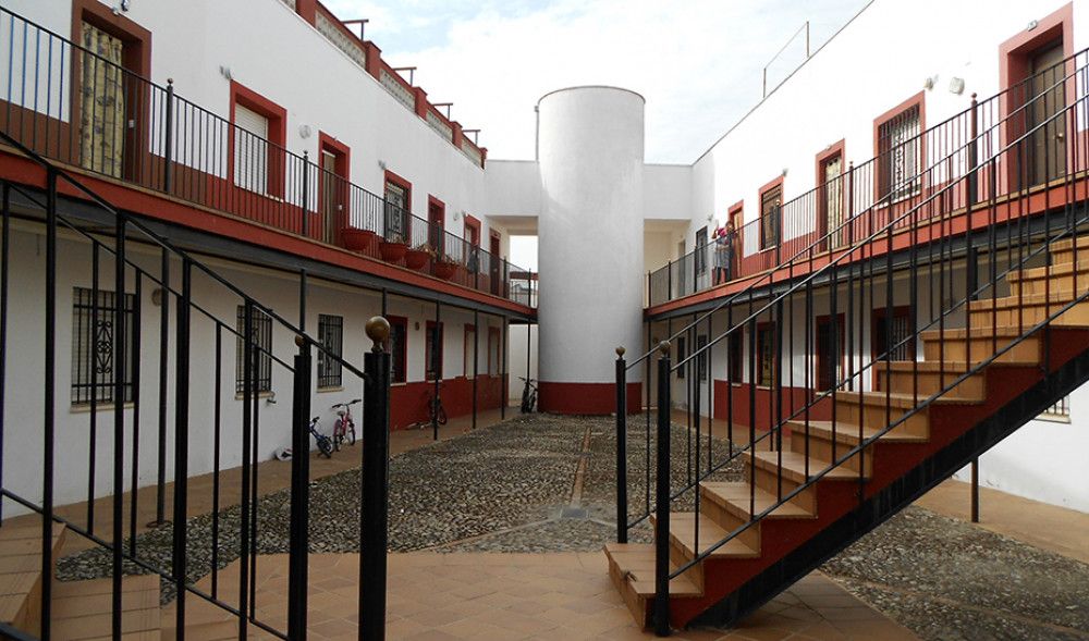 La Junta impulsa 13 actuaciones para mejorar la accesibilidad en más de 300 viviendas en alquiler