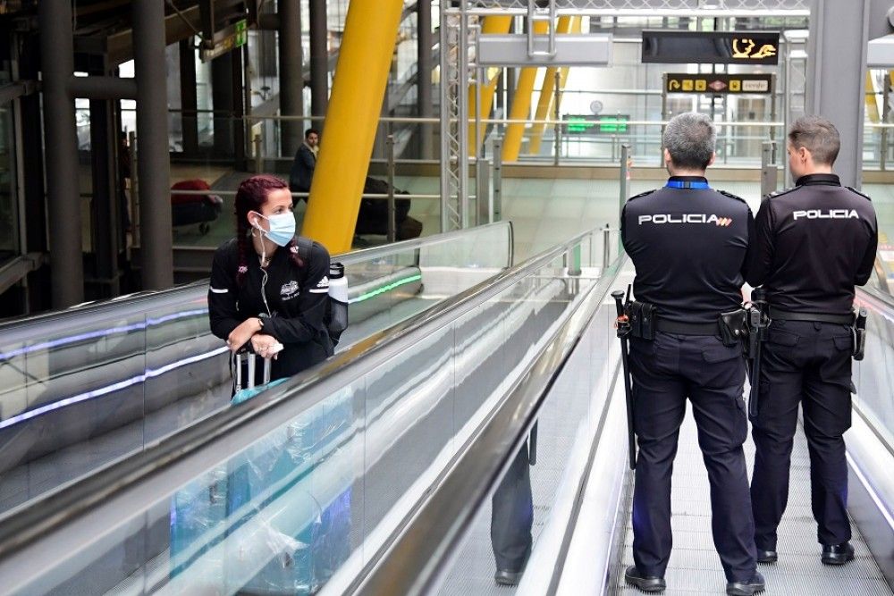 Detenido en el aeropuerto de Málaga un peligroso fugitivo reclamado por Reino Unido por tráfico de armas y drogas