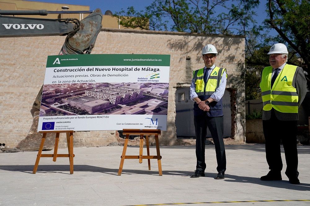 Comienzan los trabajos de demolición previos a la construcción del Nuevo Hospital de Málaga que coinciden con la licitación del proyecto por 21,7 millones