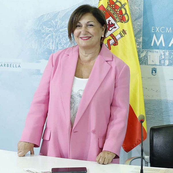 El Hospital Real de la Misericordia albergará a partir de este miércoles el ciclo Biblioteca de Escritores’, que contará con la presencia de Jesús Carrasco, Elvira Lindo, Rosa Montero y Julio Llamazares