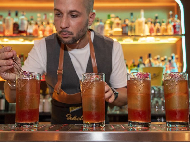 Luis David Martín-Niño, mejor "bartender" del sur de España en la primera edición del “Concurso de Coctelería Montana by Schweppes”