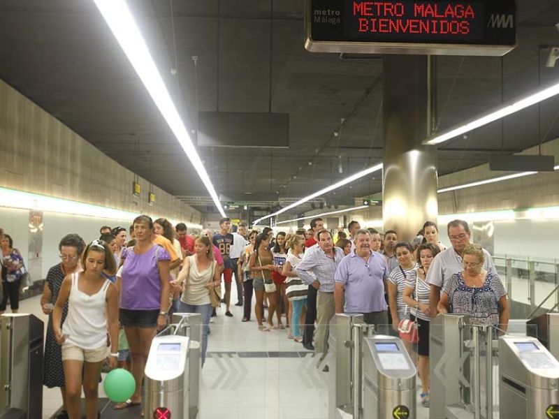 Se trata del agua de filtración freática de la infraestructura subterránea del Metro, que actualmente es drenada y acaba en la red de saneamiento. / Archivo