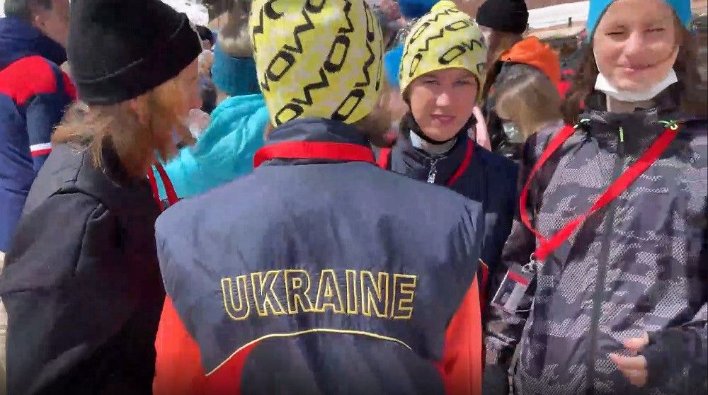 Sierra Nevada acoge a 45 niños y a siete entrenadoras de la Federación Ucraniana de Esquí