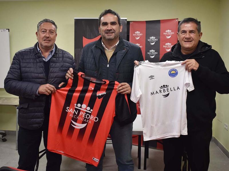 El Ayuntamiento respalda la firma del acuerdo de filialidad entre la UD San Pedro y el CES Costa del Sol Nueva Andalucía