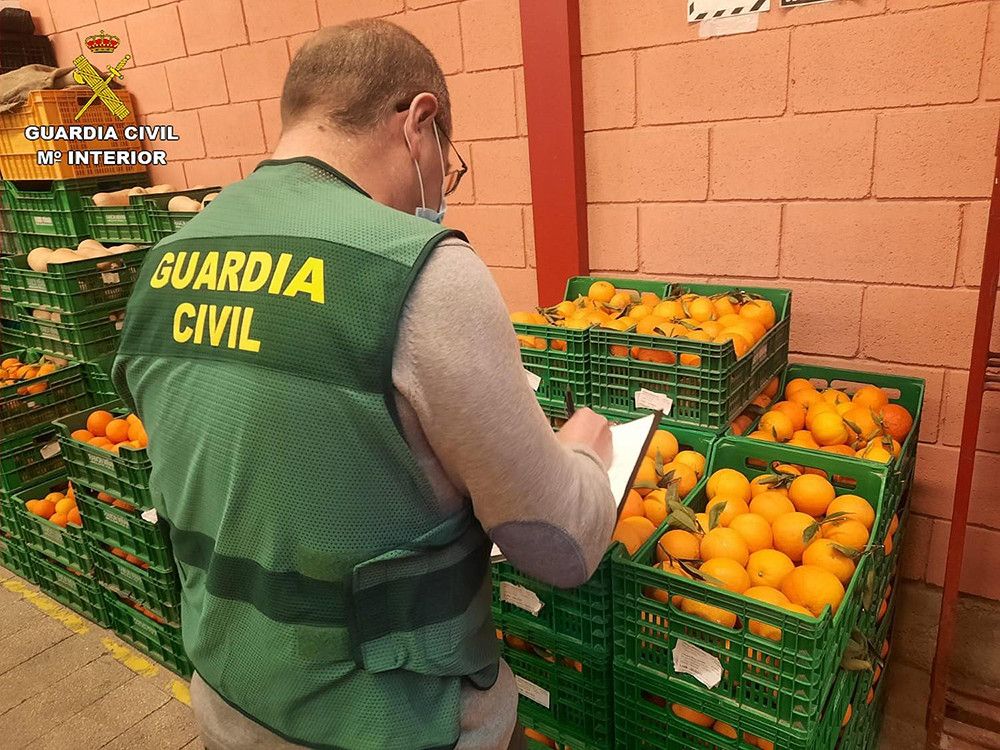 La Guardia Civil intensifica la vigilancia en materia de seguridad agroalimentaria en Navidad