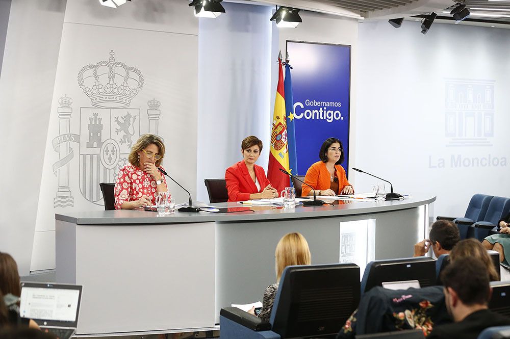 El Gobierno rebaja el IVA del gas del 21% al 5% a partir de octubre