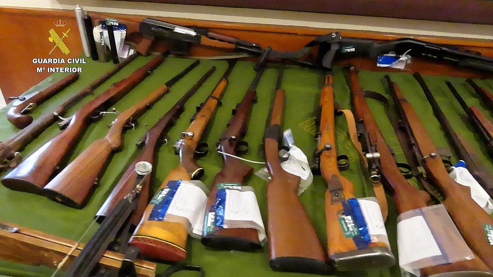 Desmantelado en Alicante un taller clandestino de armas ilegales