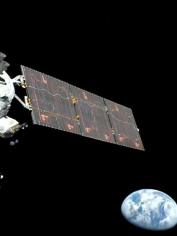 Primeras imágenes desde Orión en su viaje hacia la Luna