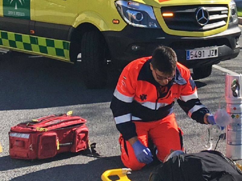 Una joven en patinete fallece tras ser atropellada por un camión en Marbella