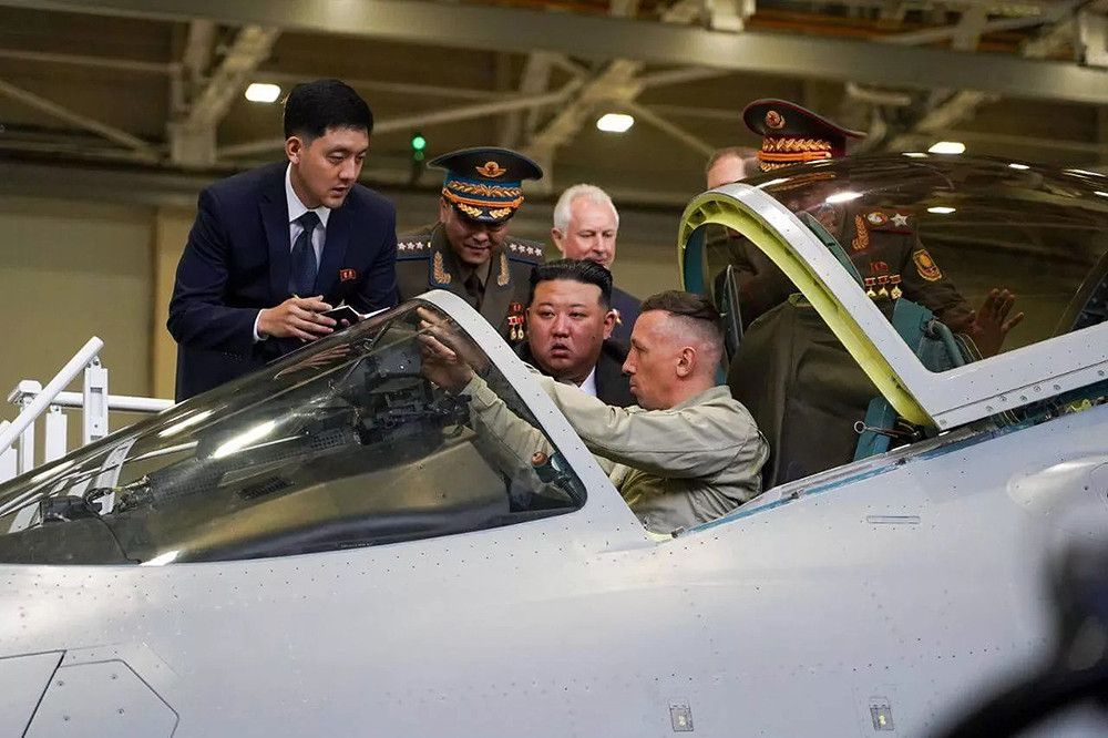 El líder norcoreano visita dos plantas aeronáuticas del este de Rusia